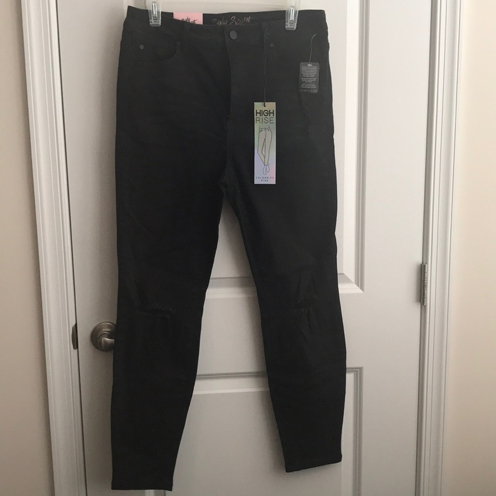 Women’s black jeans